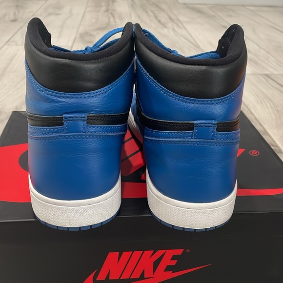 Air Jordan, one retro high OG dark marina - Picture 10 of 11